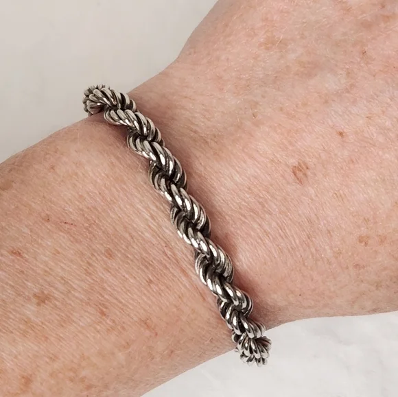 Italian Silver Rope Chain Bracelet - Picture 5 of 9